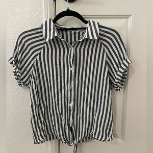 Tie crop blouse
